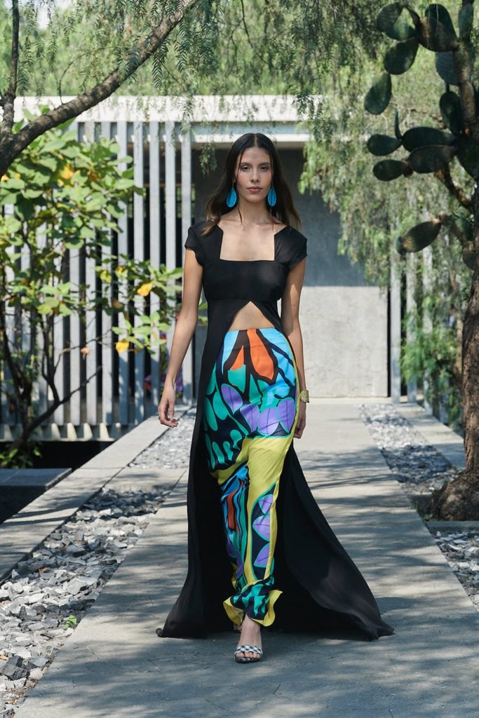 Lydia Lavín | Mexico City Resort Collection | 2022 2 Lydia Lavín | Mexico City Resort Collection | 2022