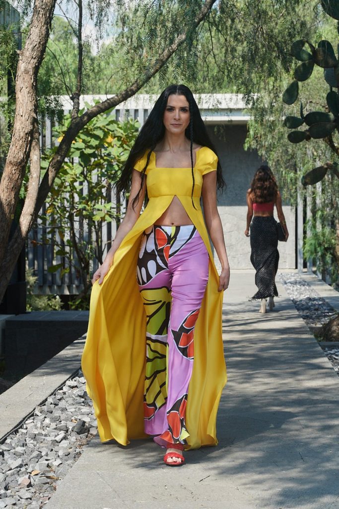 Lydia Lavín | Mexico City Resort Collection | 2022 8 Lydia Lavín | Mexico City Resort Collection | 2022