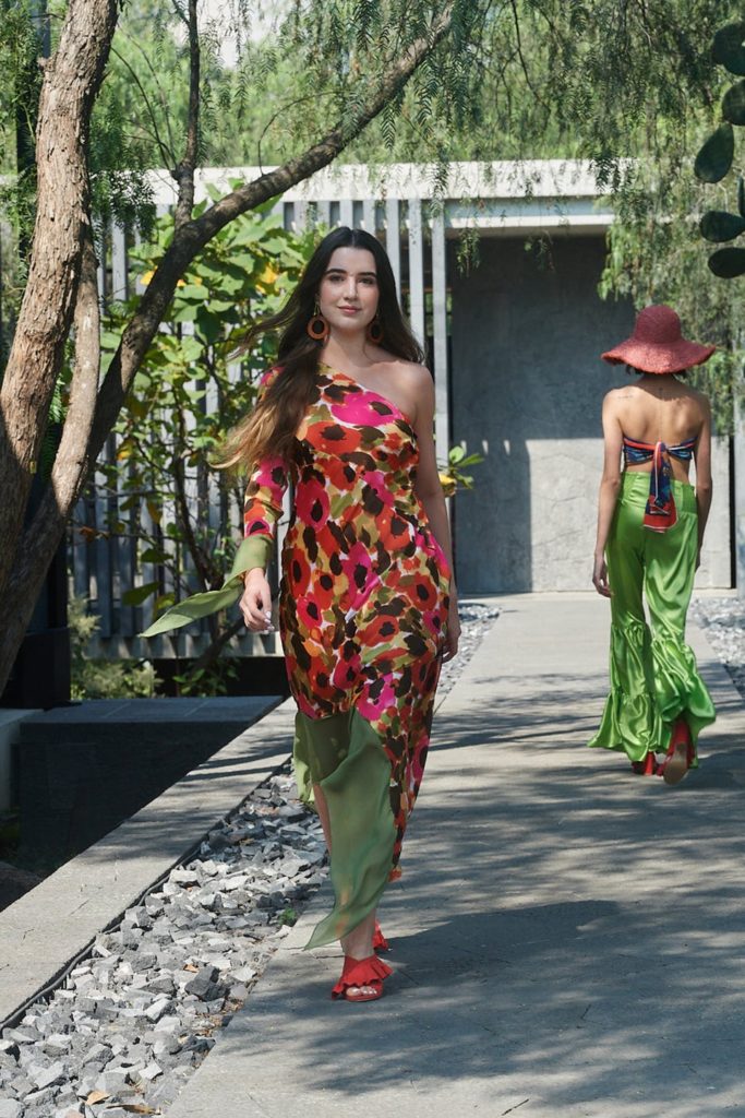Lydia Lavín | Mexico City Resort Collection | 2022 15 Lydia Lavín | Mexico City Resort Collection | 2022