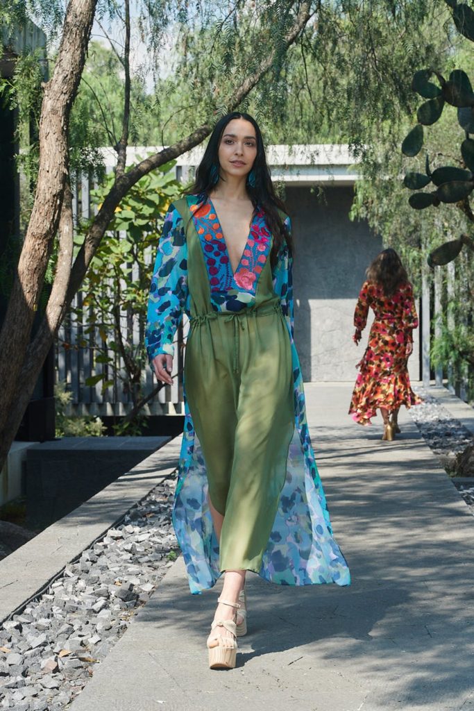 Lydia Lavín | Mexico City Resort Collection | 2022 21 Lydia Lavín | Mexico City Resort Collection | 2022