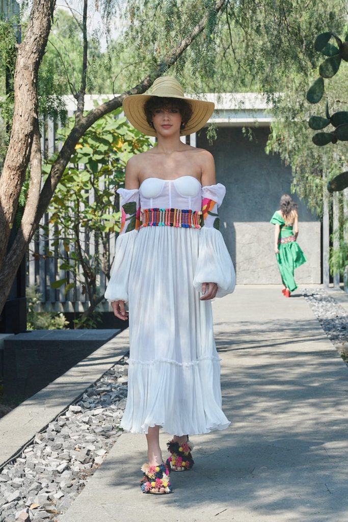 Lydia Lavín | Mexico City Resort Collection | 2022 33 Lydia Lavín | Mexico City Resort Collection | 2022