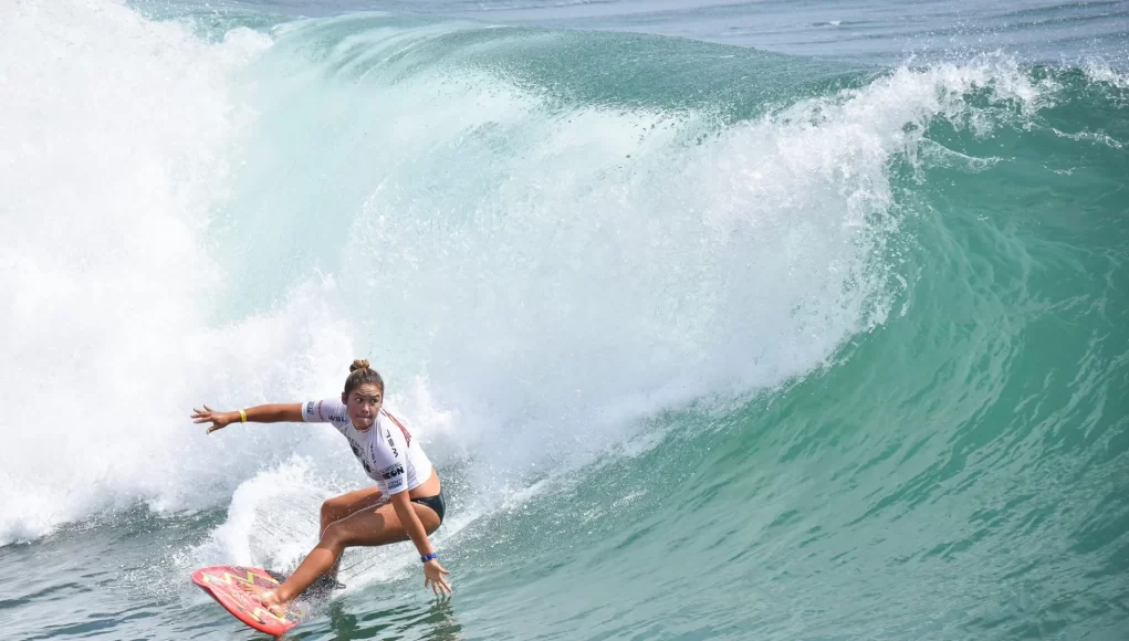 SGP18Fri_@petesantosphoto_MeahCollins_SURF_31