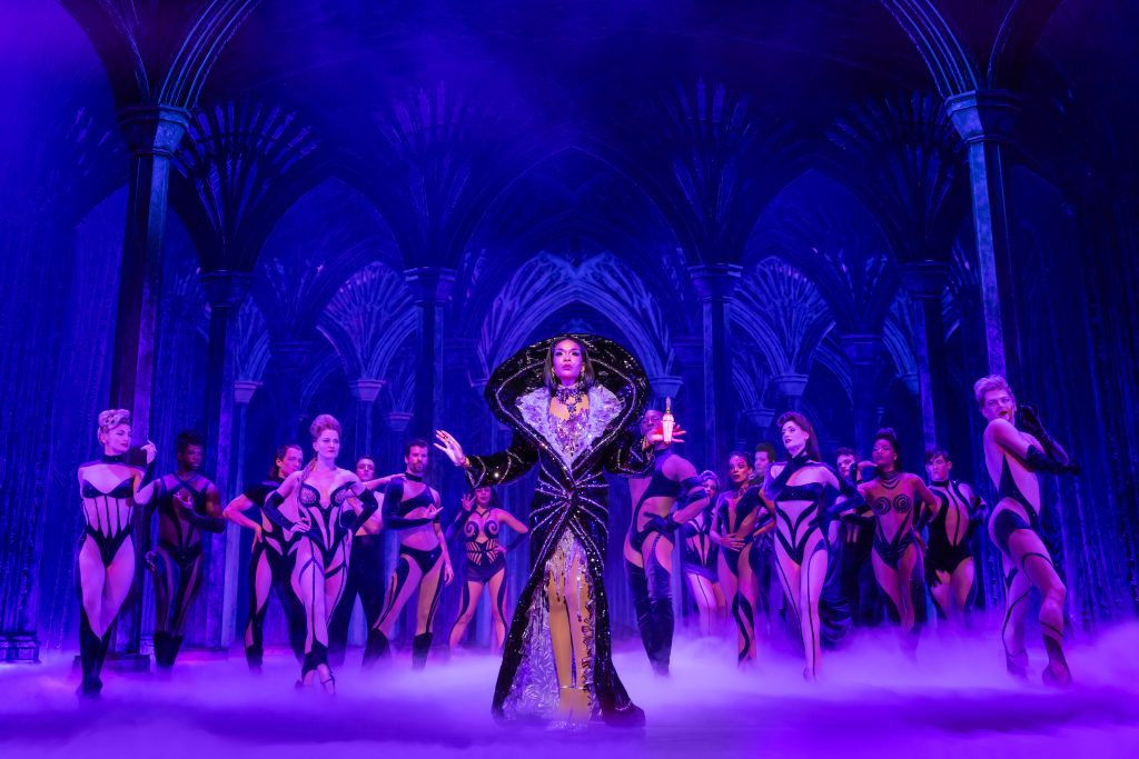 A Mesmerizing Spectacle: Death Becomes Her Shines Bright in Chicago Broadway