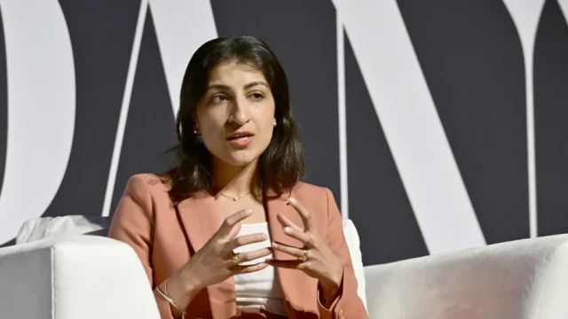 FTC Rule Banning Fake Reviews and Followers Takes Effect With Stiff Penalties id1024363 GettyImages 2173193220.jpg 900×506 — Tridence Blog Jacksonville and Chicago digital marketing agency