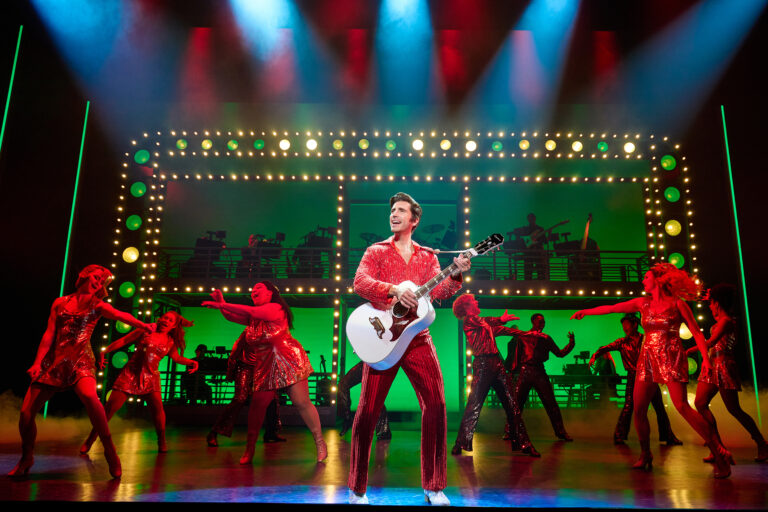 "A Beautiful Noise" Resonates in Chicago: A Vibrant Tribute to Neil Diamond's Legacy