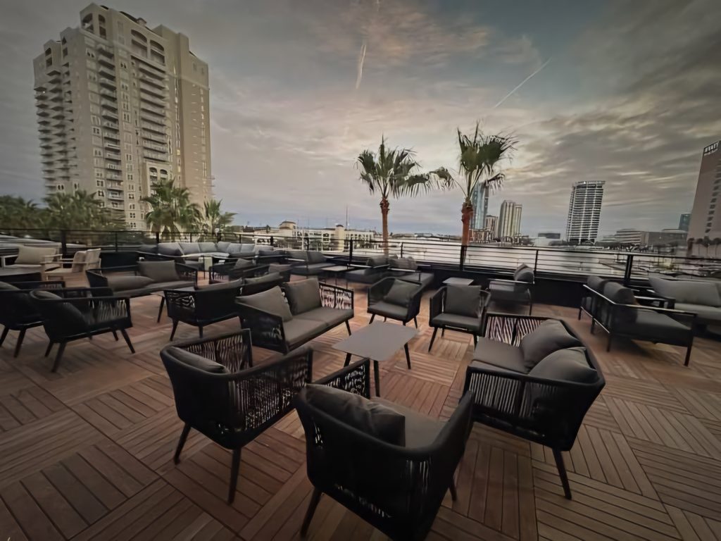 Jacksonville newest Live Music Venue - Decca 2 Jacksonville newest Live Music Venue - Decca