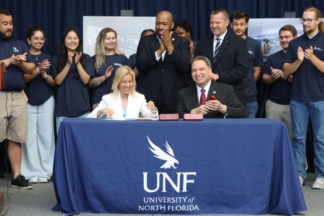 Jacksonville Invests in Future with $3M UNF Esports Arena: The Flight Deck Jacksonville Invests in Future with $3M UNF Esports Arena The Flight Deck