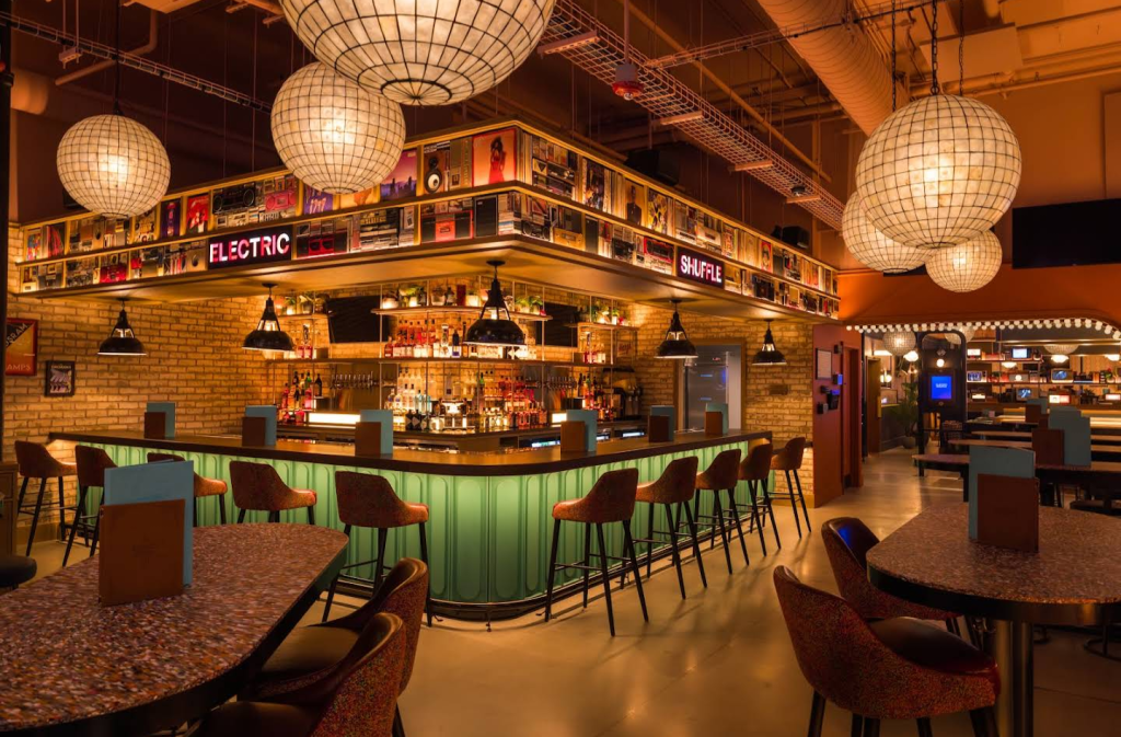 Electric Shuffle Ignites River North: Chicago’s Hottest Tech-Infused Shuffleboard Bar Experience